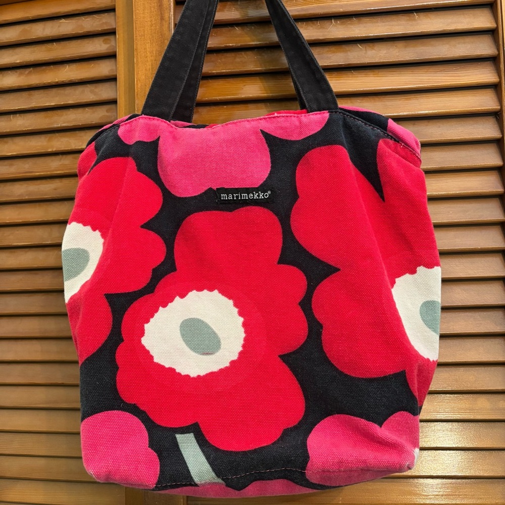 Marimekko Poppies Tote Bag - Picture 7 of 11